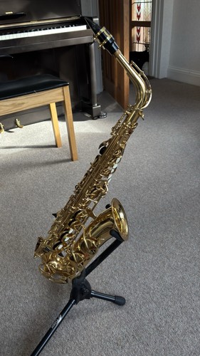 Yamaha alto saxophone with - alto,